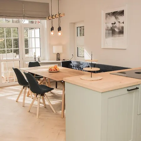 Apartment Sea And Salt